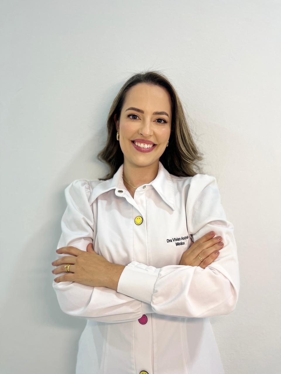 Dra. Vivian Andrade - Pediatra em Sete Lagoas